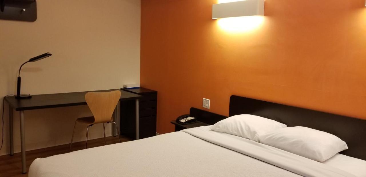 Joys Inn Innisfail, Ab Eksteriør billede